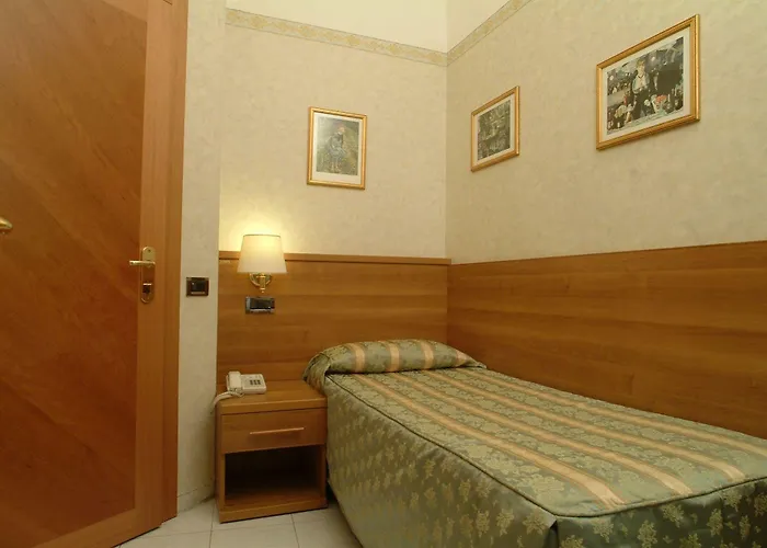 Teti Hotel 2*