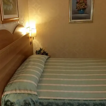 Hotel Teti 2*